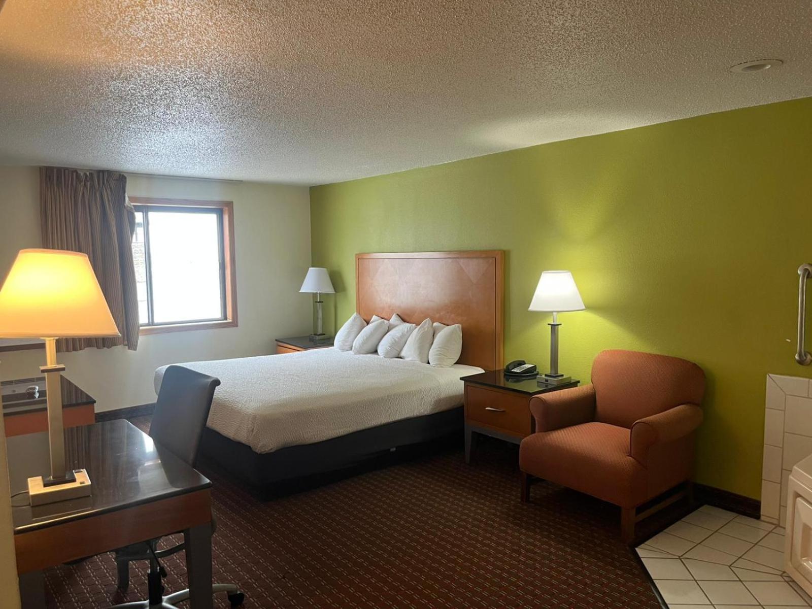 Days Inn By Wyndham Fort Dodge Exterior photo